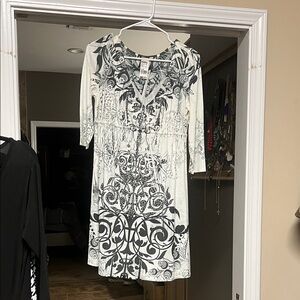S-Twelve Black & White Printed Long Sleeve V-Neck Dress